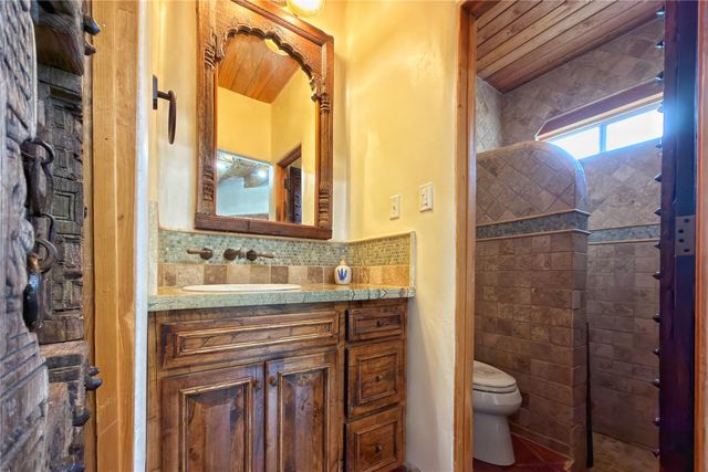 98 La Barbaria Trail, Santa Fe, NM 87505