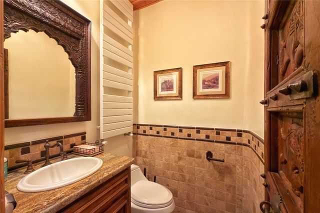 98 La Barbaria Trail, Santa Fe, NM 87505