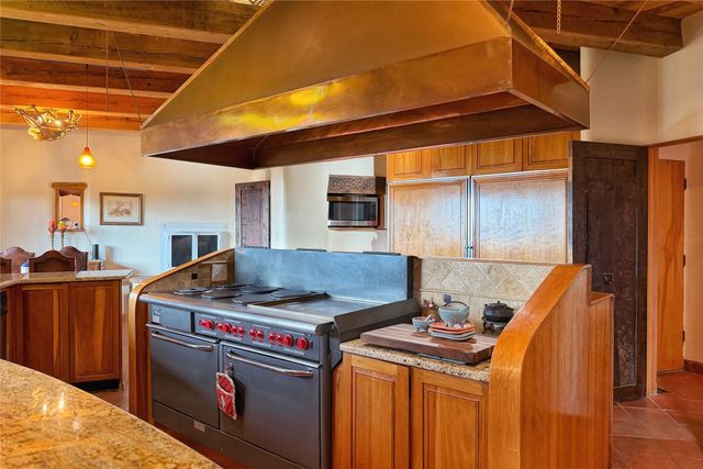 98 La Barbaria Trail, Santa Fe, NM 87505