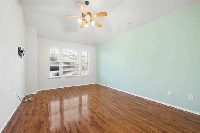 4902 Spring Lake Parkway, Mansfield, TX 76063