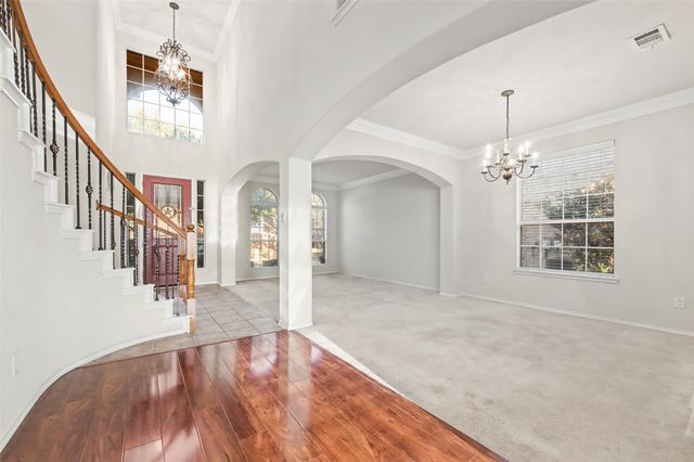 4902 Spring Lake Parkway, Mansfield, TX 76063