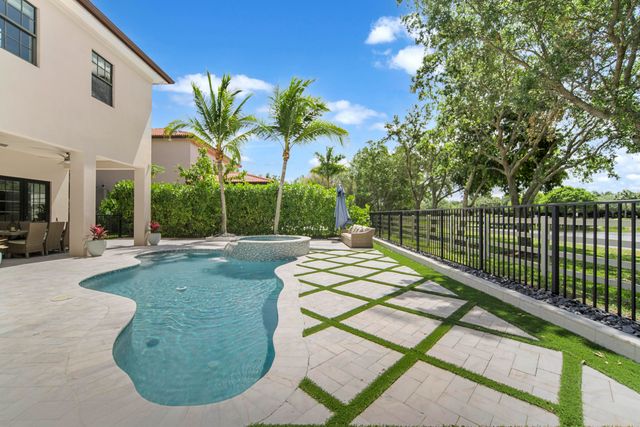 10350 Majestic Court, Parkland, FL 33076