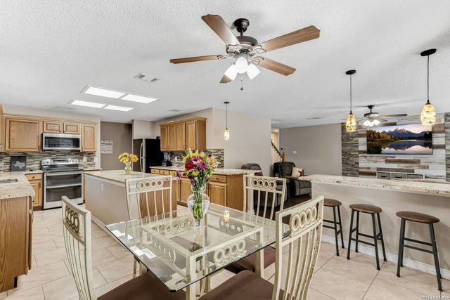 18722 REDROCK CRK, San Antonio, TX 78259