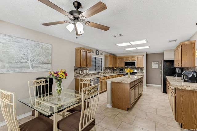18722 REDROCK CRK, San Antonio, TX 78259