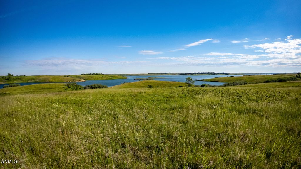 5021 12b Street NW, Garrison, ND 58540 photo 3