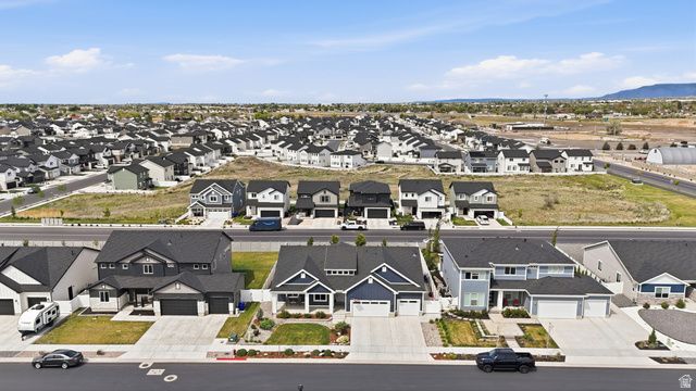 2448 W 3230 S, Syracuse, UT 84075