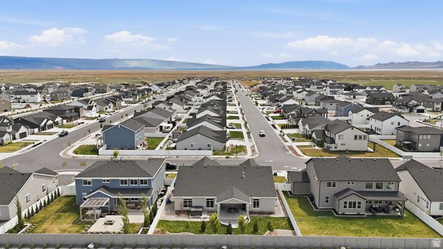 2448 W 3230 S, Syracuse, UT 84075