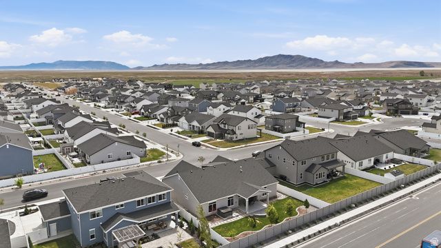 2448 W 3230 S, Syracuse, UT 84075