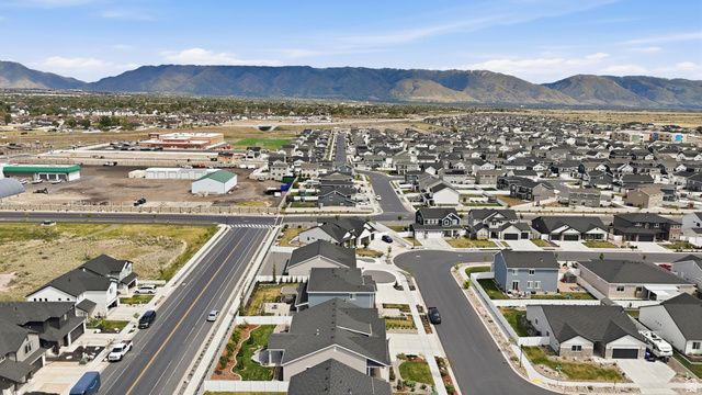 2448 W 3230 S, Syracuse, UT 84075