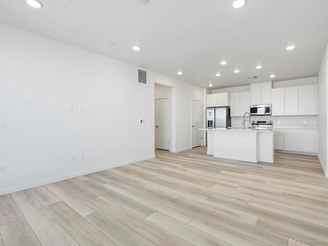 6153 N Ceylon Street 307, Denver, CO 80249