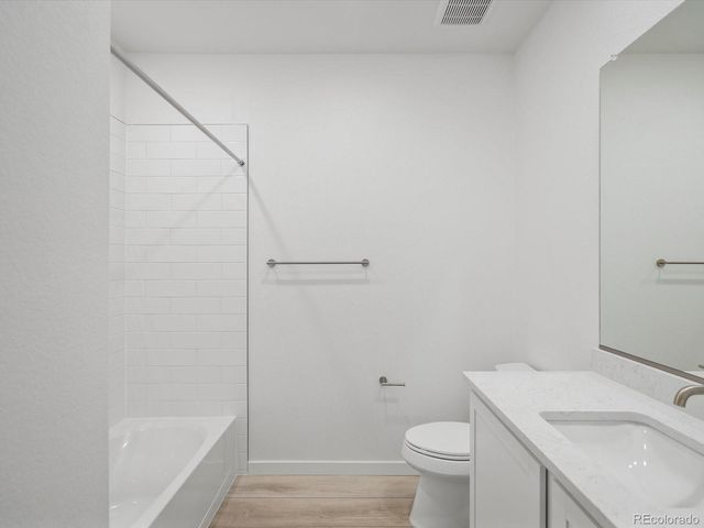 6153 N Ceylon Street 307, Denver, CO 80249