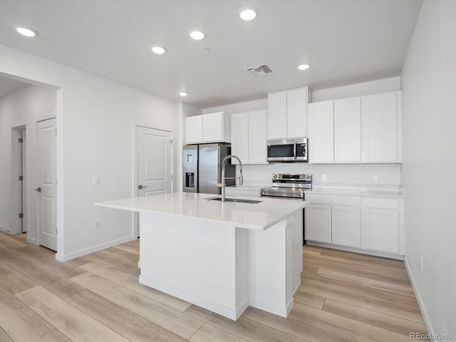 6153 N Ceylon Street 307, Denver, CO 80249