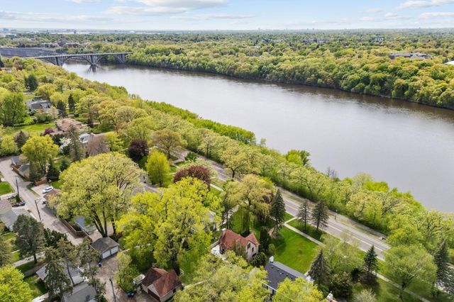 504 Mississippi River Boulevard S, Saint Paul, MN 55116