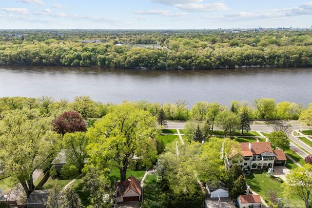 504 Mississippi River Boulevard S, Saint Paul, MN 55116