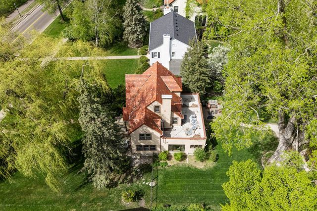 504 Mississippi River Boulevard S, Saint Paul, MN 55116