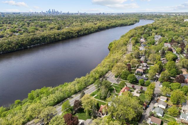 504 Mississippi River Boulevard S, Saint Paul, MN 55116