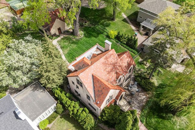 504 Mississippi River Boulevard S, Saint Paul, MN 55116