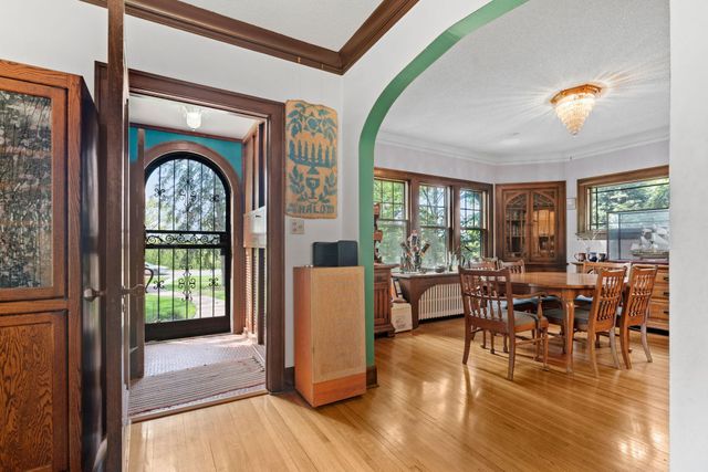504 Mississippi River Boulevard S, Saint Paul, MN 55116