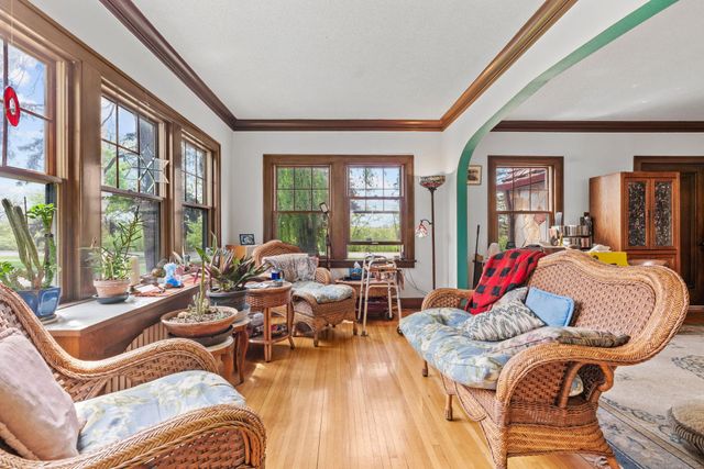 504 Mississippi River Boulevard S, Saint Paul, MN 55116