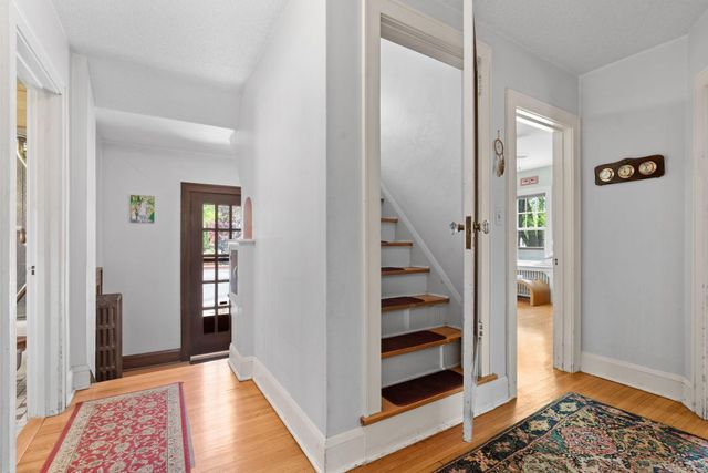 504 Mississippi River Boulevard S, Saint Paul, MN 55116
