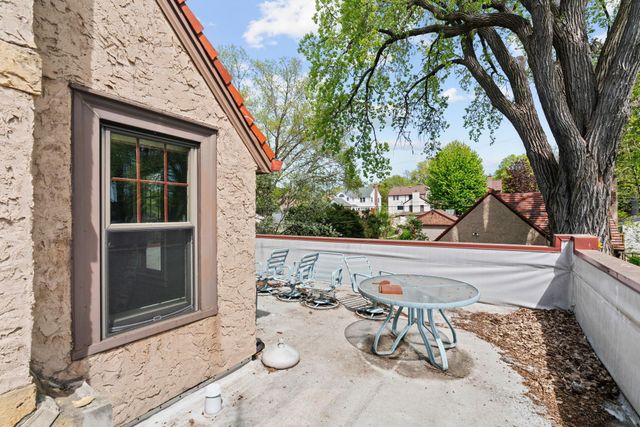 504 Mississippi River Boulevard S, Saint Paul, MN 55116