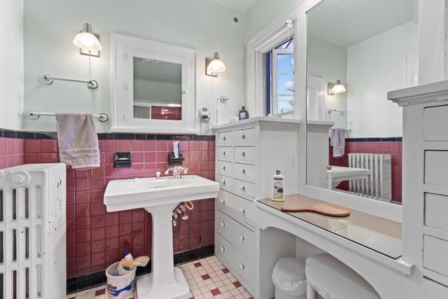 504 Mississippi River Boulevard S, Saint Paul, MN 55116