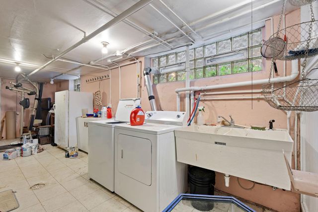 504 Mississippi River Boulevard S, Saint Paul, MN 55116