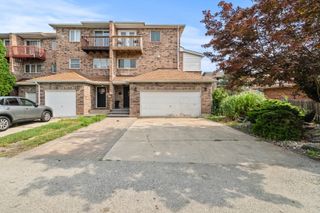 8202 Gruener Court 8202, Palos Hills, IL 60465