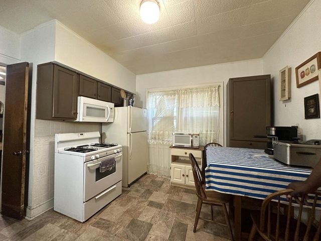 2237 N 40th STREET #2239, Milwaukee, WI 53208