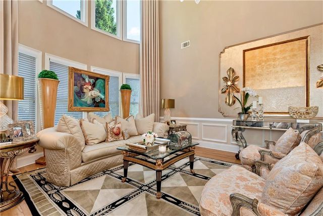 405 Forrest Lane, Gainesville, GA 30501