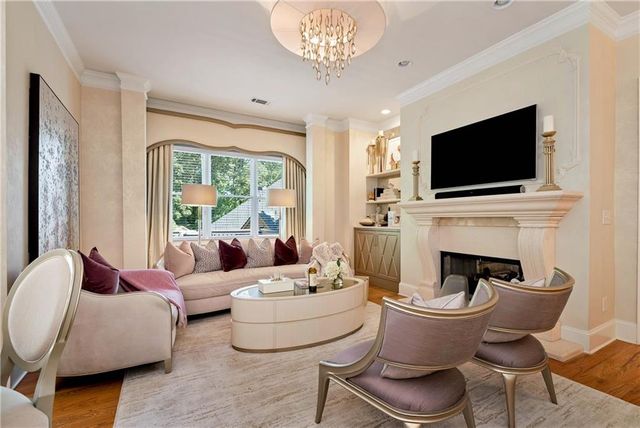 405 Forrest Lane, Gainesville, GA 30501