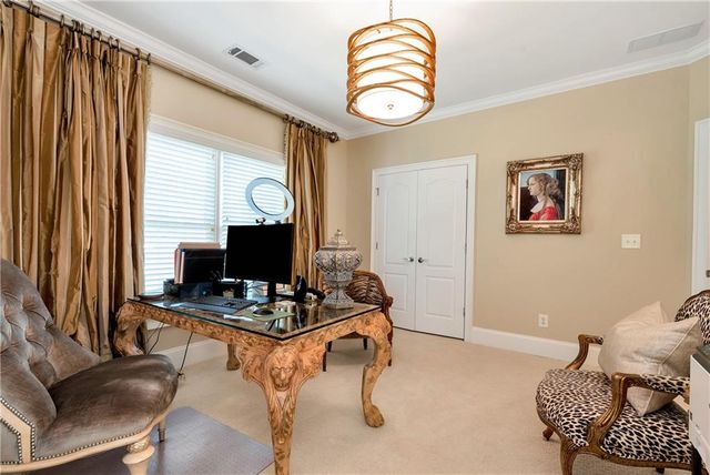 405 Forrest Lane, Gainesville, GA 30501