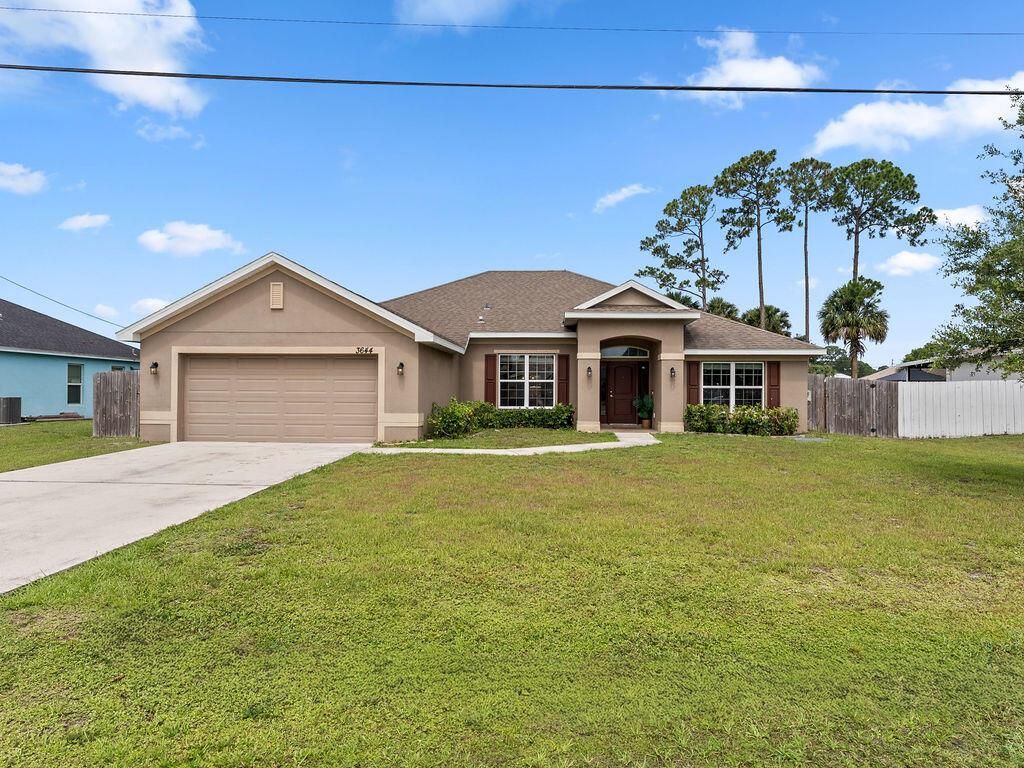 3644 SW Ballweg Street, Port St. Lucie, FL 34953