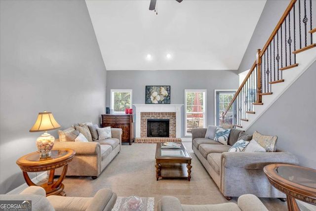 76 Colonial Circle NW, Cartersville, GA 30120