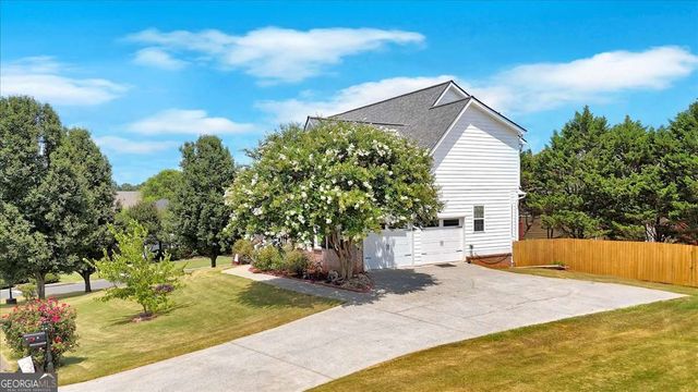 76 Colonial Circle NW, Cartersville, GA 30120