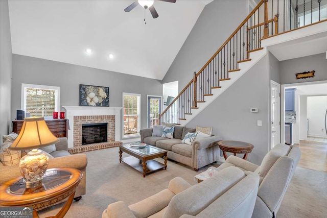 76 Colonial Circle NW, Cartersville, GA 30120