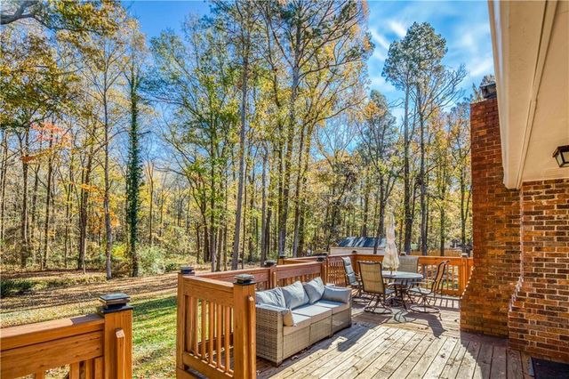 23 Woodland, Auburn, GA 30011