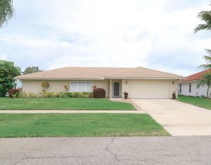 73 Pine Hill Trail W, Jupiter, FL 33469