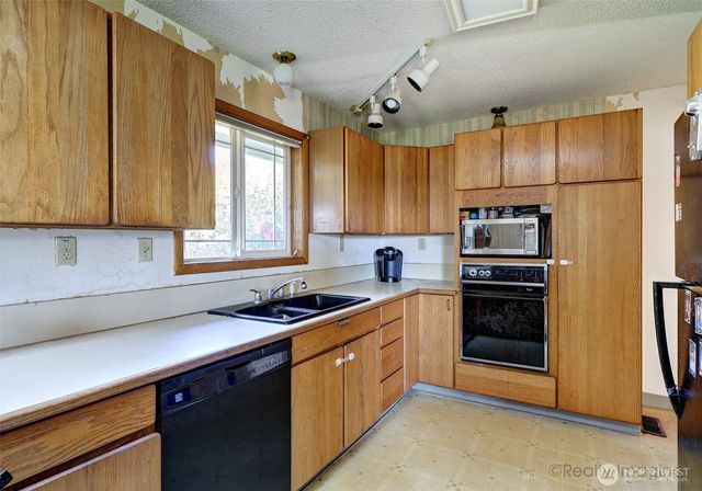 1703 Allen Street, Kelso, WA 98626