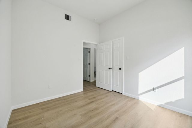 301 Cartersville Street B, Houston, TX 77029