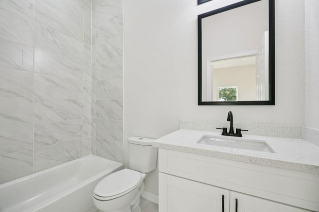 301 Cartersville Street B, Houston, TX 77029