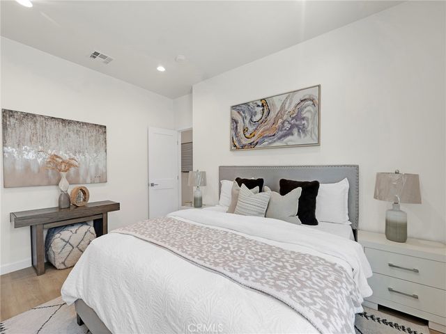 2947 Dalton, Los Angeles, CA 90018