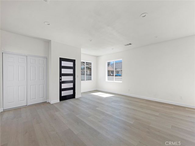 2947 Dalton, Los Angeles, CA 90018