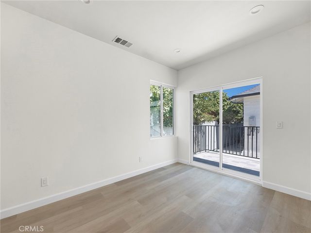 2947 Dalton, Los Angeles, CA 90018