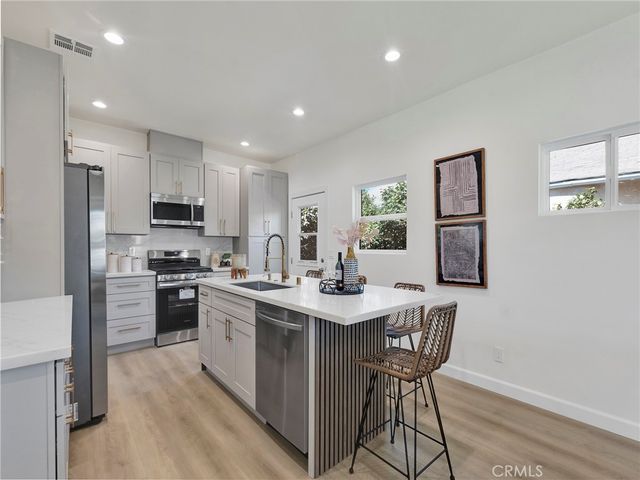 2947 Dalton, Los Angeles, CA 90018