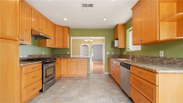 540 Clement Drive, Glendale, CA 91202
