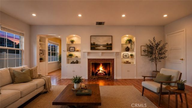 540 Clement Drive, Glendale, CA 91202