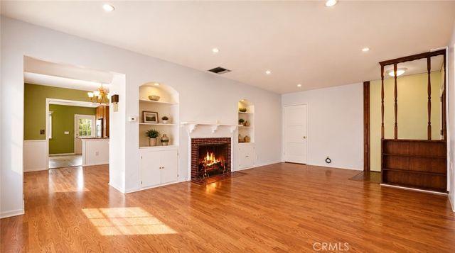 540 Clement Drive, Glendale, CA 91202