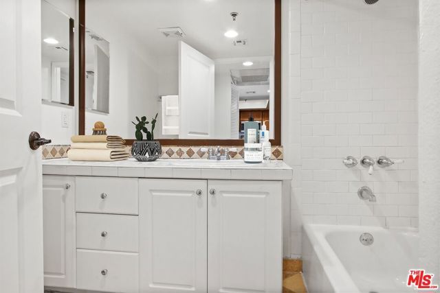 1430 N Harper Avenue 307, West Hollywood, CA 90046