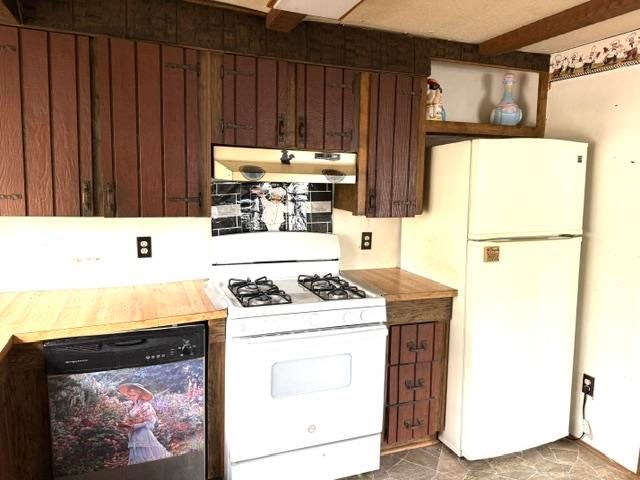 23 Liscomb Cir Unit 60, Gilford, NH 03249